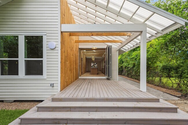 Building Photo - 1411 Ruth St