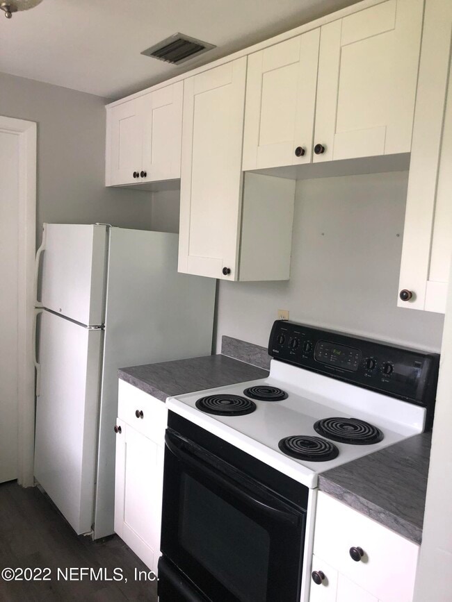 Building Photo - 233 Deltona Blvd