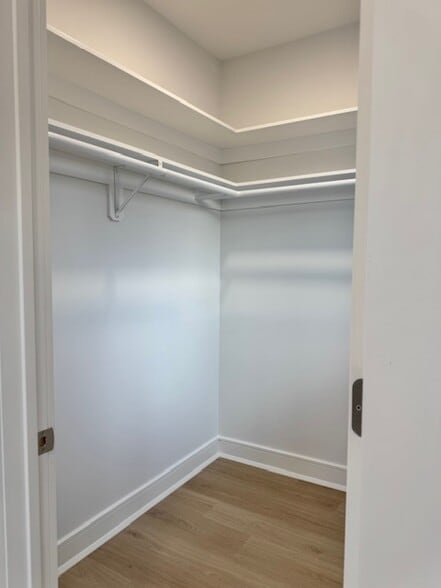 Building Photo - 85 W High St