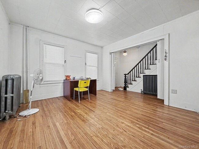 Building Photo - 63 Fowler St