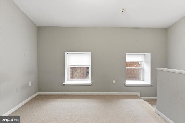 Building Photo - 1027 N 4th St