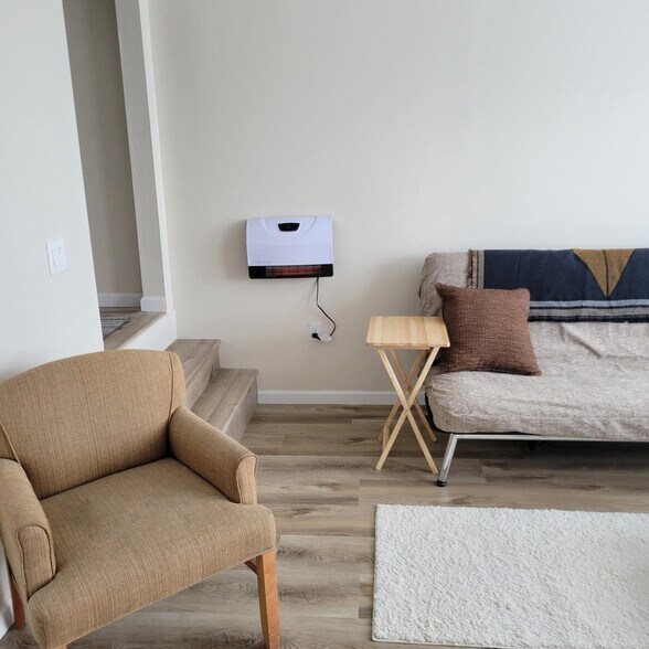 Building Photo - 1213 Center St