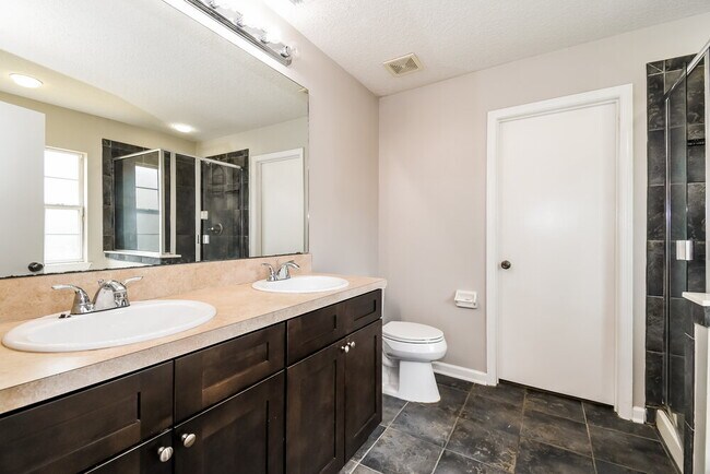 Building Photo - 2285 Brian Lakes Dr E