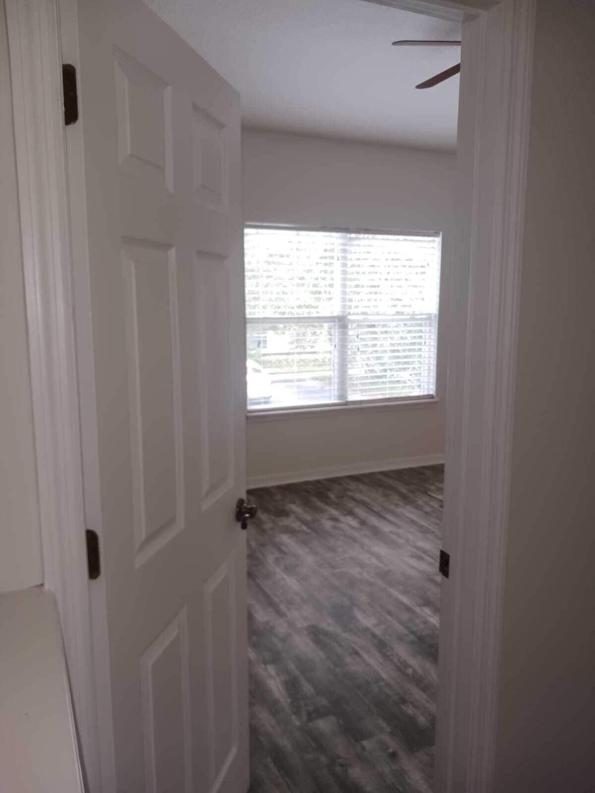 Building Photo - 620 Pinebranch Cir