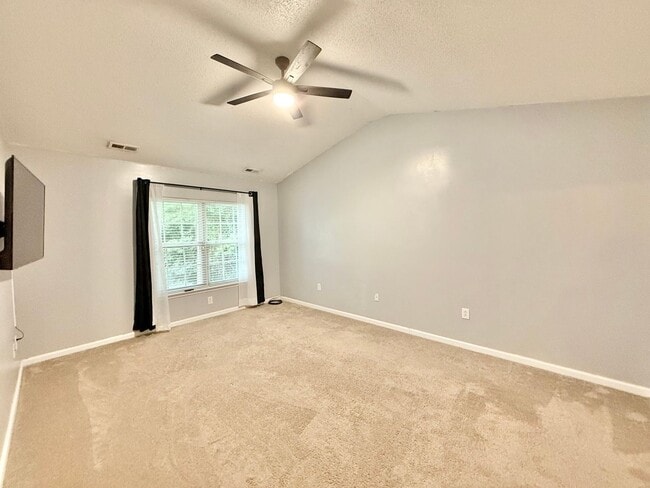 Building Photo - Newly Remodeled 4BD, 2.5BA Raleigh Home wi...