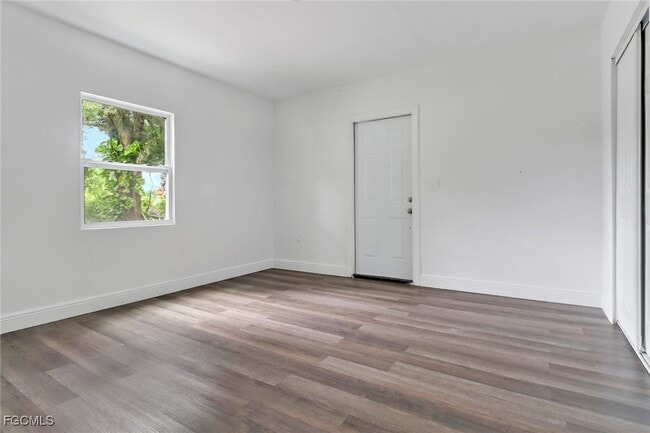Building Photo - 4180 Sabal Ln