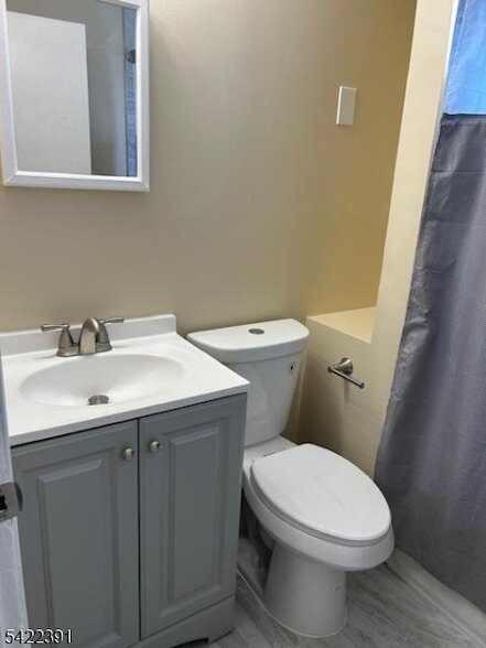 Building Photo - 429 W Broad St