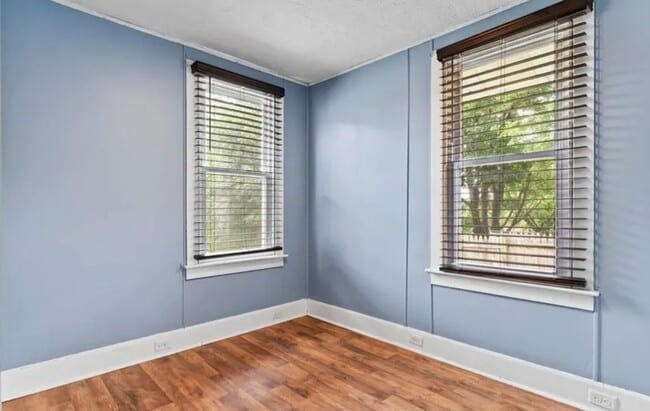 Building Photo - Coming Soon - Charming 3 Bedroom, 1.5 Bath...