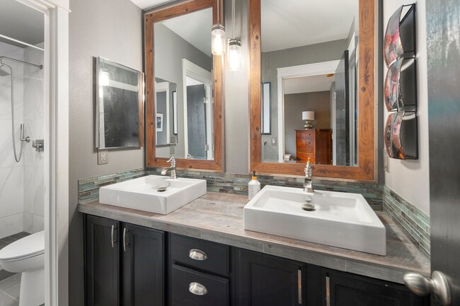 Building Photo - Great 3 Bed Home in Everett!