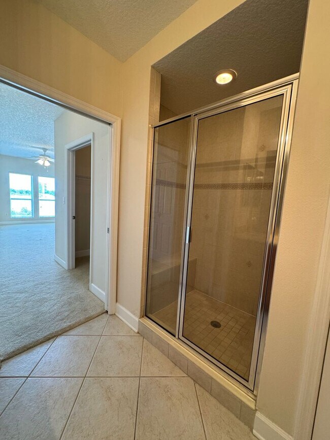 Building Photo - CONDO LOCATE IN GATED COMMUNITY  IN DR. PHILLIPS-TOSCANA - HALF OFF DECEMBER RENT