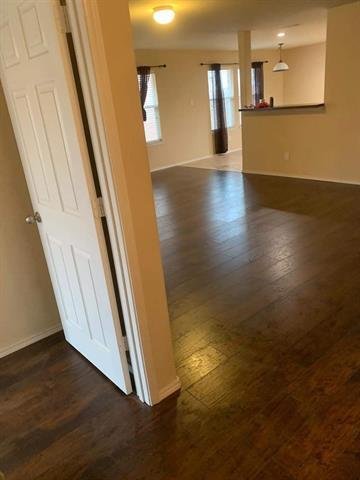 Building Photo - 5724 Mirror Ridge Dr