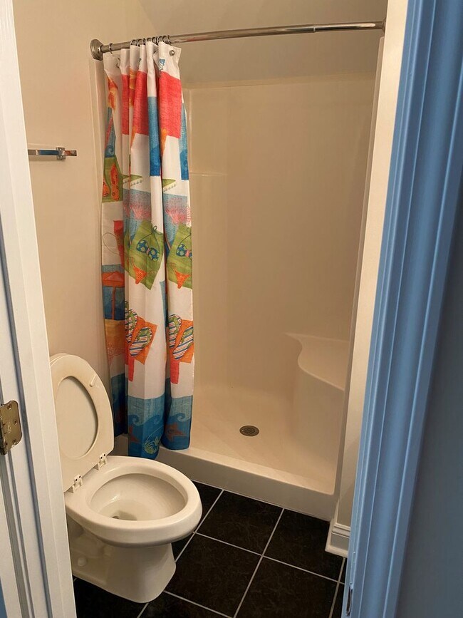 Building Photo - 4 bedroom/3 bathroom in Cypress Island community, minutes from Carolina Beach!