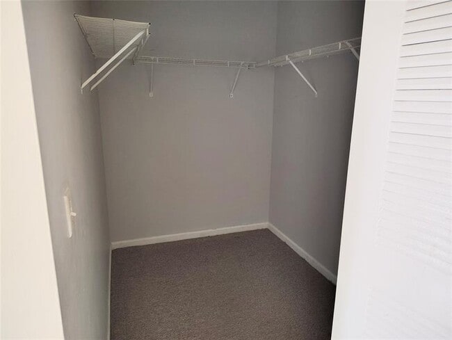 Building Photo - 5590 NW 61st St