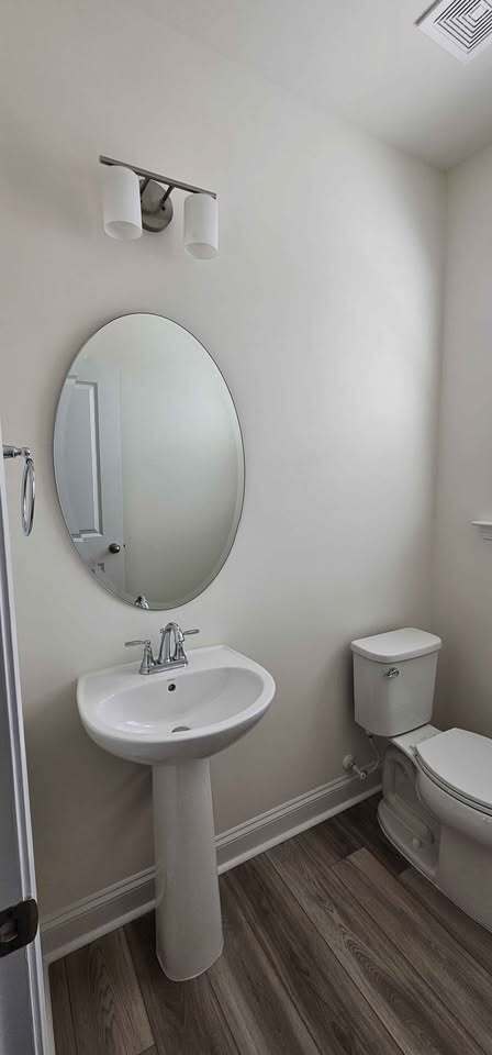 Building Photo - 1534 Cedar Tree Dr