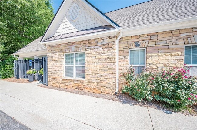 Building Photo - 295 Snowgoose Ct