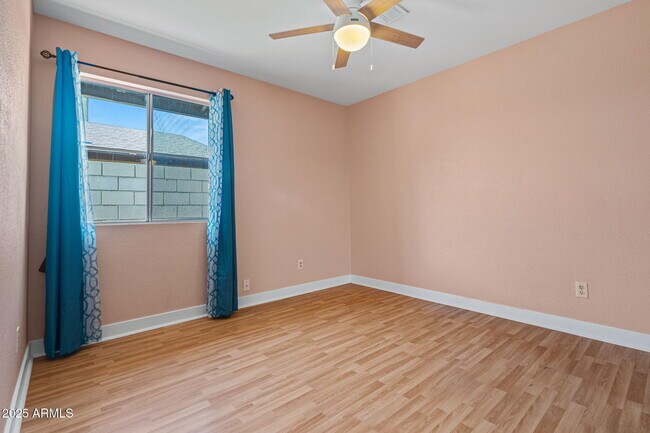 Building Photo - 4438 N 84th Ln