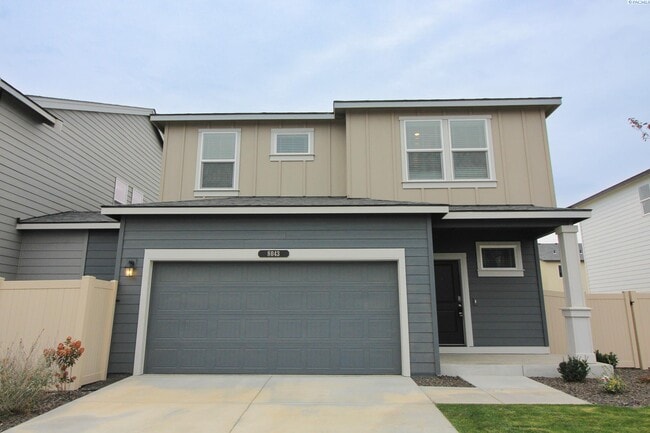 Primary Photo - Newer Construction! 4 Bed/2.5 Bath Home