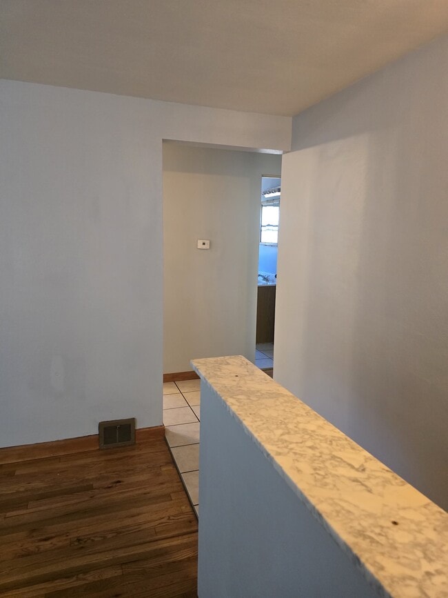 Building Photo - 68 Lilmont Dr