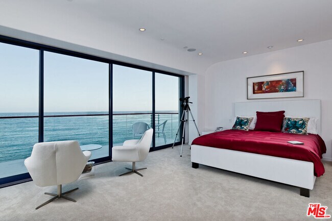 Building Photo - 27082 Malibu Cove Colony Dr