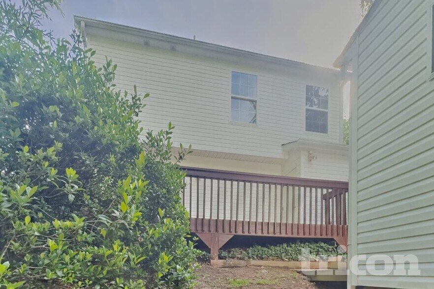 Building Photo - 4812 Silverdene St