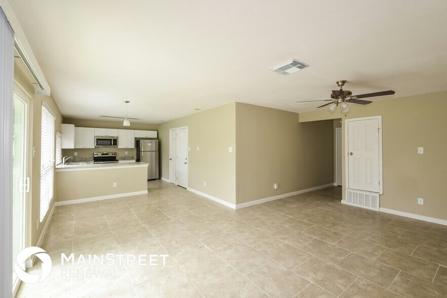 Building Photo - 14119 Cradlewood St