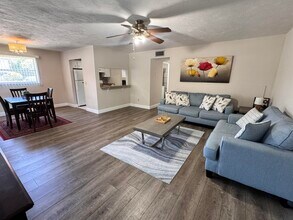 Building Photo - 3124 US-441