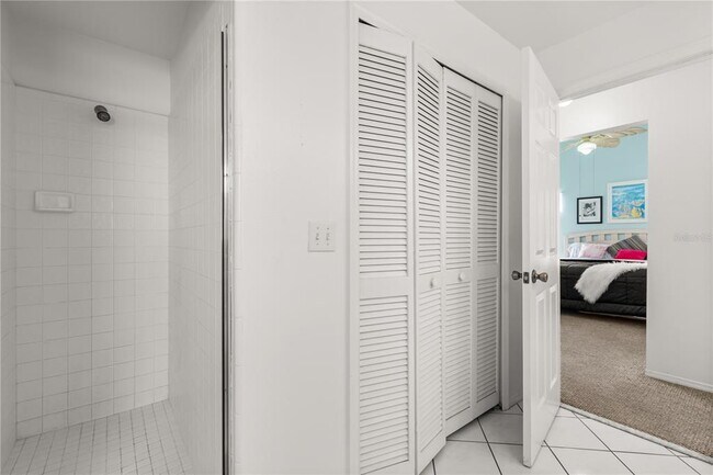 Building Photo - 2703 Chatham Cir