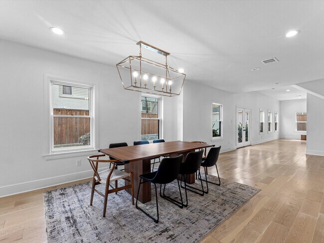 Building Photo - 2147 Colquitt St