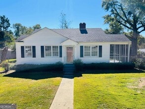Building Photo - 224 Beechwood Cir