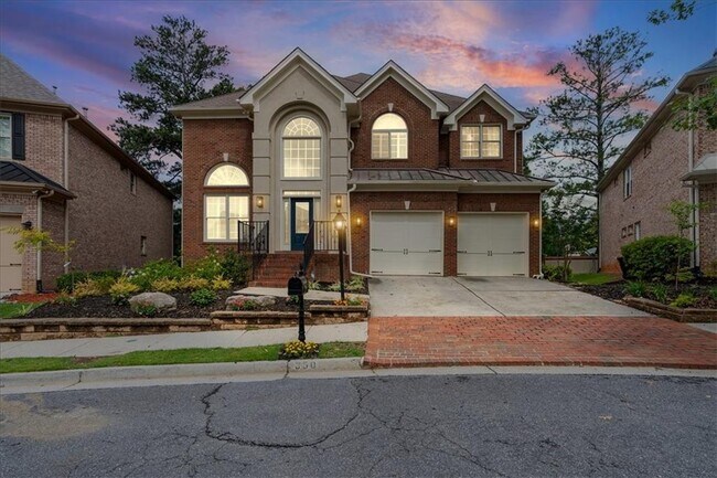 Building Photo - 350 Wembley Cir