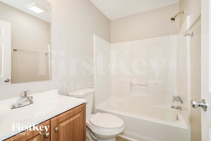 Building Photo - 517 Catawba Cir N