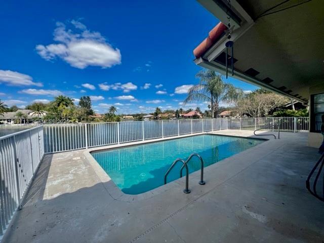 Building Photo - 10601 NW 18th Ct