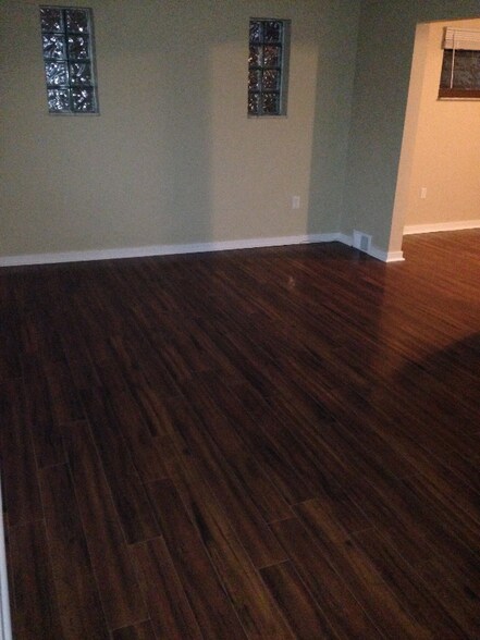 Building Photo - 442 Iberia St