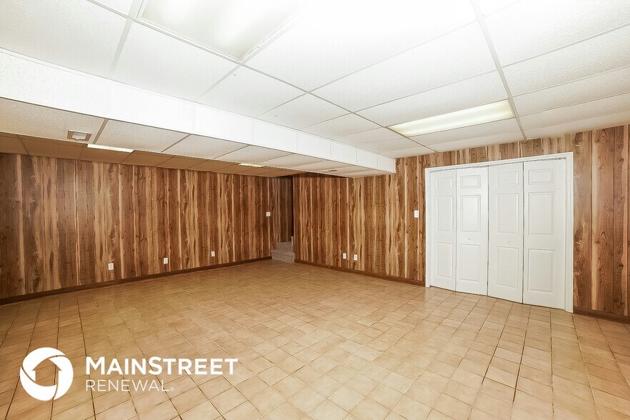 Building Photo - 162 Dober Ct