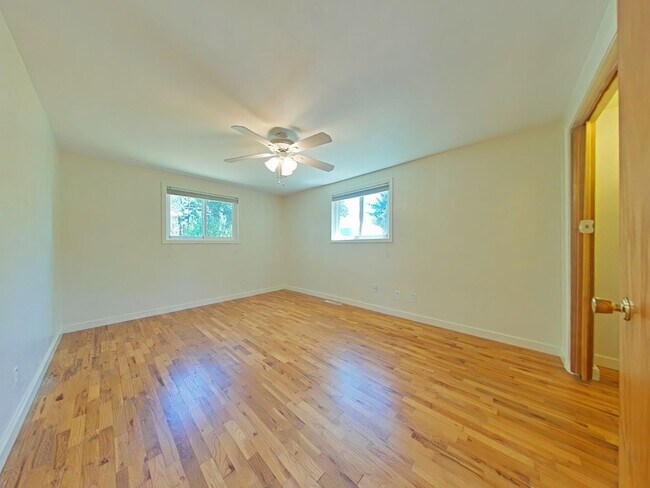 Building Photo - 2 Bedroom House ~ Albany ~ Pet Friendly