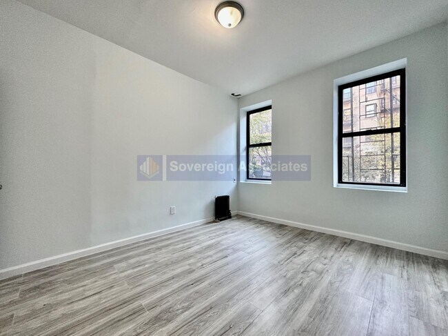 Building Photo - 182 Claremont Ave