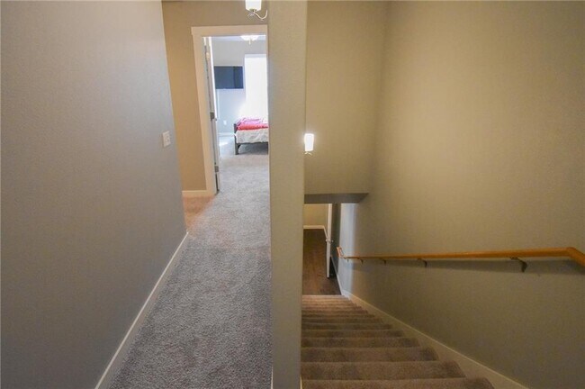Building Photo - 2798 W Blackstone Crossing