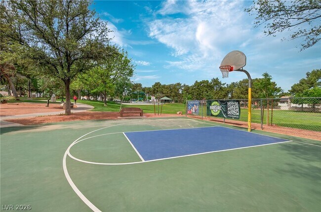 Building Photo - 405 Crater Ct