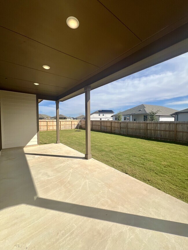 Building Photo - 14438 Inspiration Pt