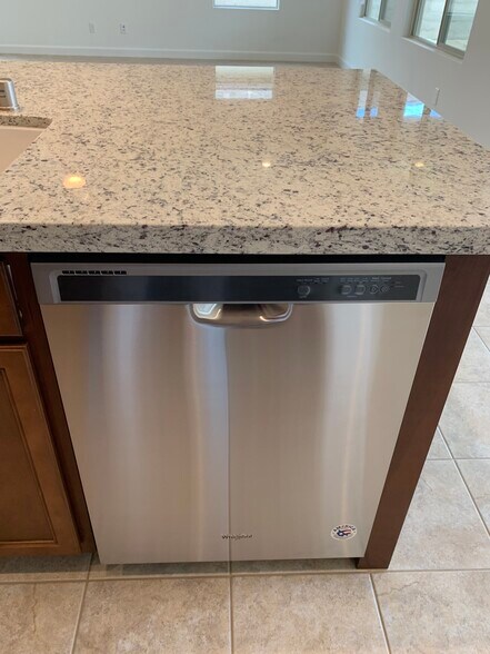 Dishwasher - 61 Bordeaux