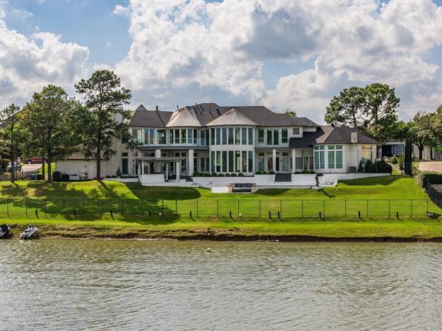 Building Photo - 656 Timbercrest Cir