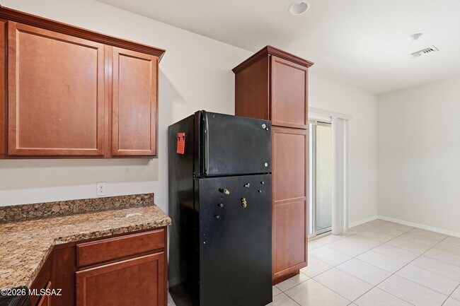 Building Photo - 6737 S Cut Bow Dr