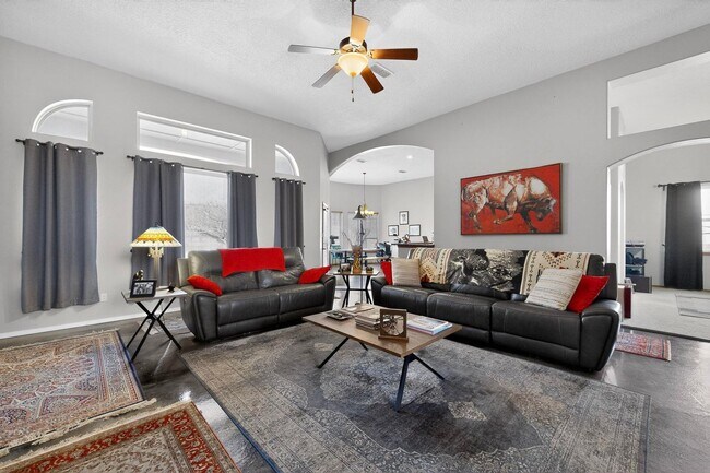 Building Photo - NW Executive Living 3/BD 2.5/BA 3/CG