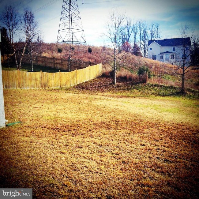 Building Photo - 3363 Oakham Mt Dr