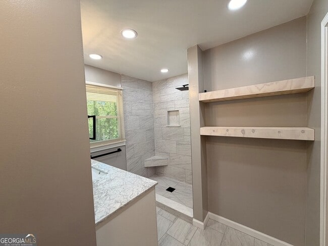 Building Photo - 1734 Cahoon St SW