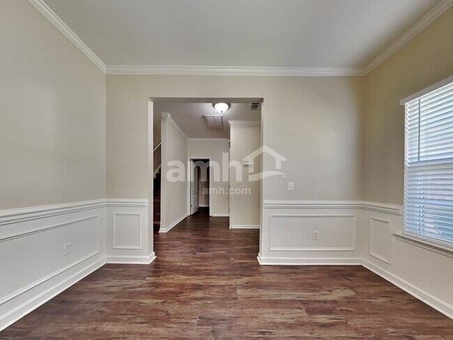 Building Photo - 26 Concordia Ct