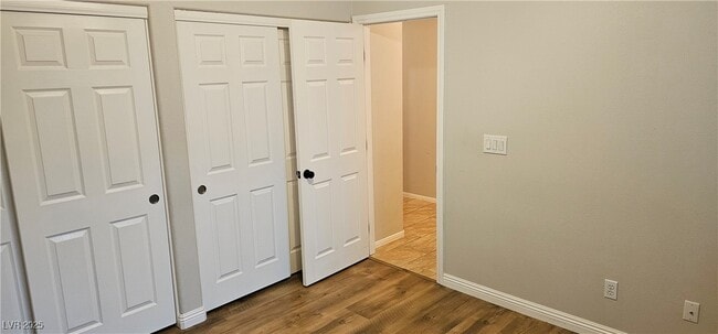 Building Photo - 10618 Bonnyhill St