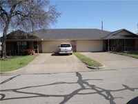 Building Photo - 2300 Kirby Lee St