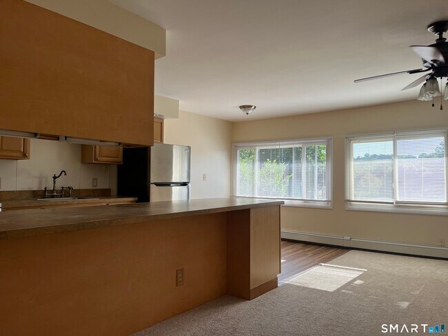 Building Photo - 32 Sigwin Dr