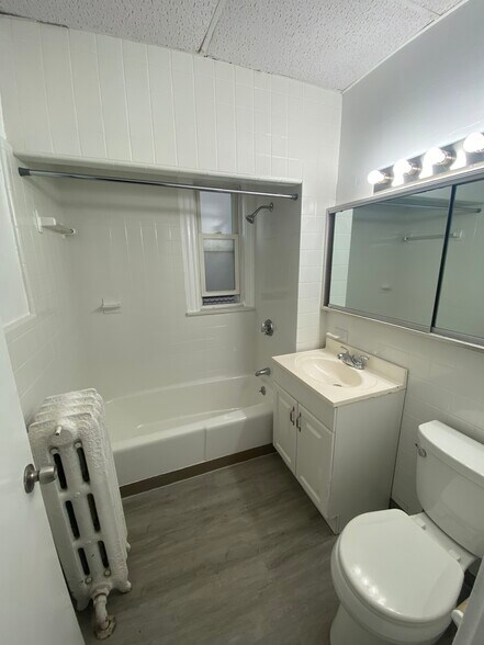 Building Photo - 33 Everett Ave